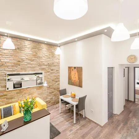 Venus Apartments - Almassy Park Budapest Exterior photo