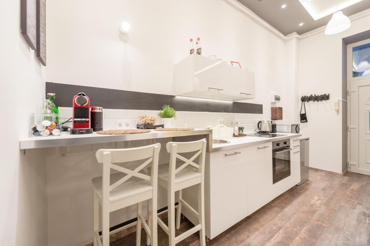 Venus - Almassy Park Apartamento
