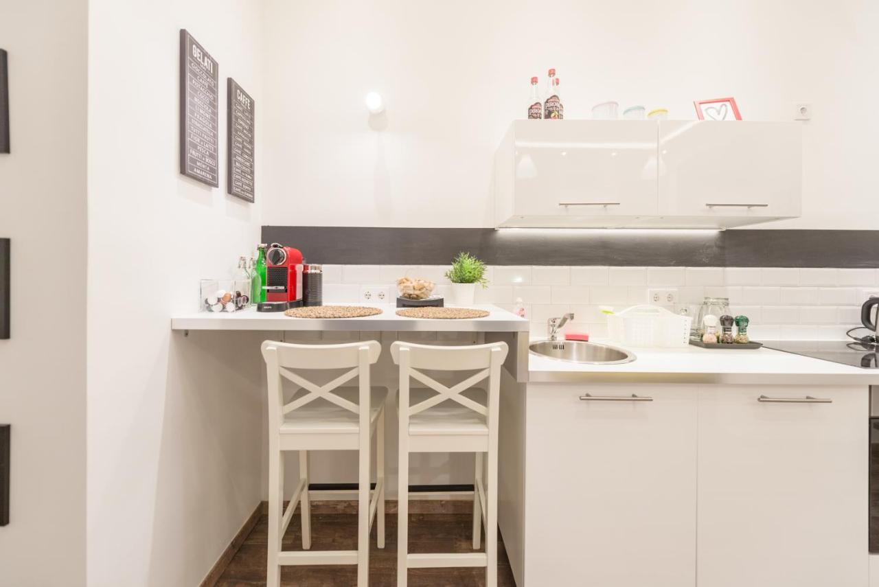 Venus - Almassy Park Apartamento *